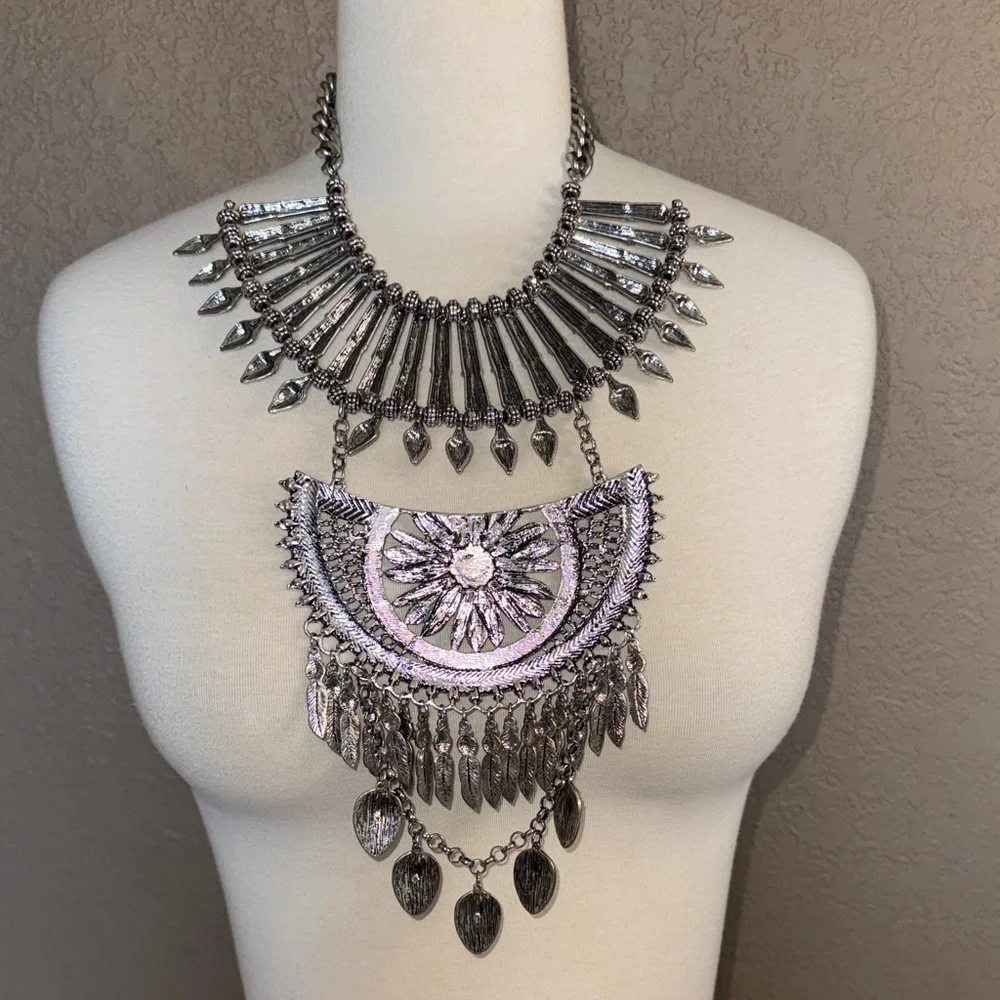 Stunning Tribal Large Statement Bib Necklace - Picture 9 of 12